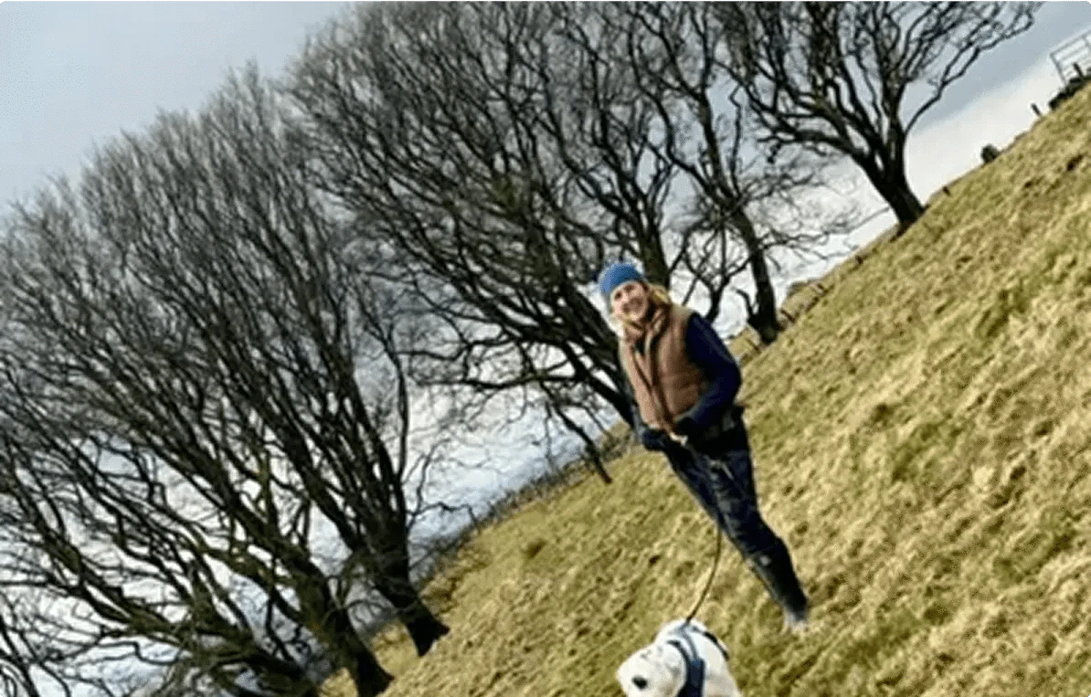 Jeg er i 60'erne nu og har forsøgt at håndtere min Hashimotos siden 40'erne ... Siden jeg er begyndt på Smart Protein Blend, er min energi mere afbalanceret, **** er blevet bedre, og jeg føler mig stærkere og sundere. - greenleafblends-dk